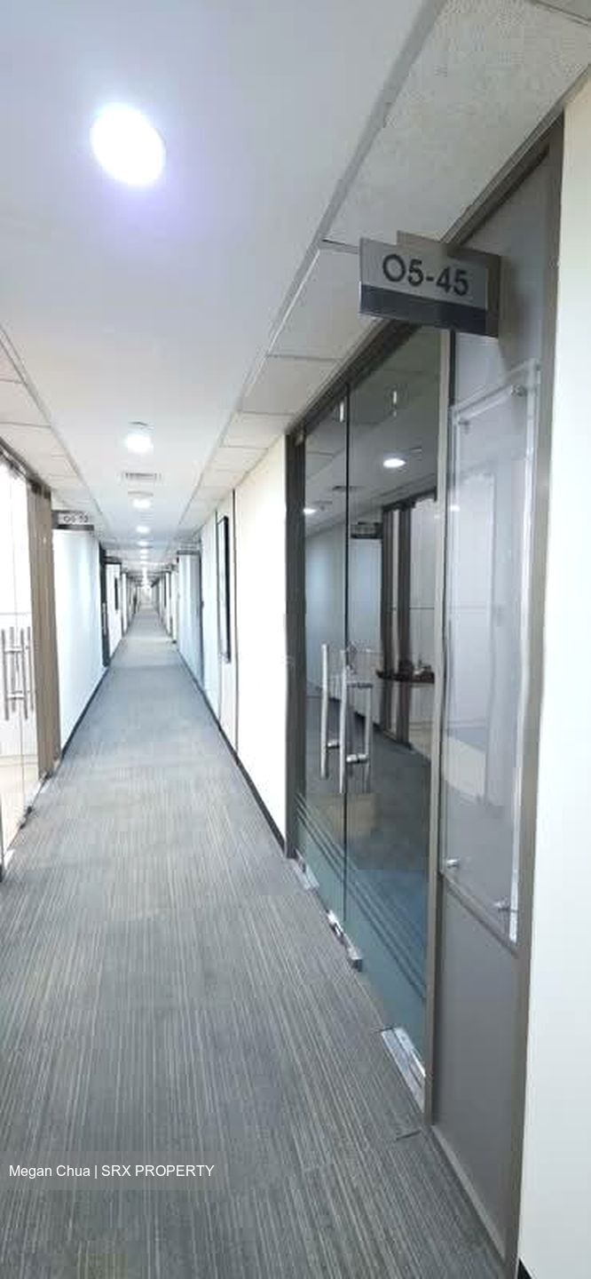 Lucky Plaza (D9), Retail #554253171